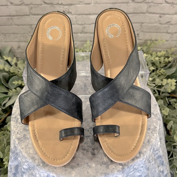 Journee Collection “Rayna” Charcoal Cross-band Cork Wedge Sandals WMS 9M🩶EUC - Picture 4 of 10